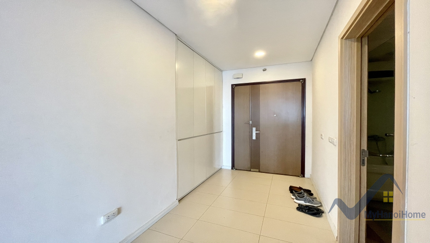 long-bien-2-bedroom-apartment-for-rent-in-mipec-riverside-16