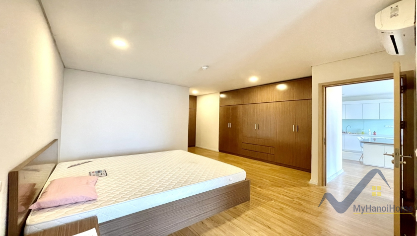 long-bien-2-bedroom-apartment-for-rent-in-mipec-riverside-19