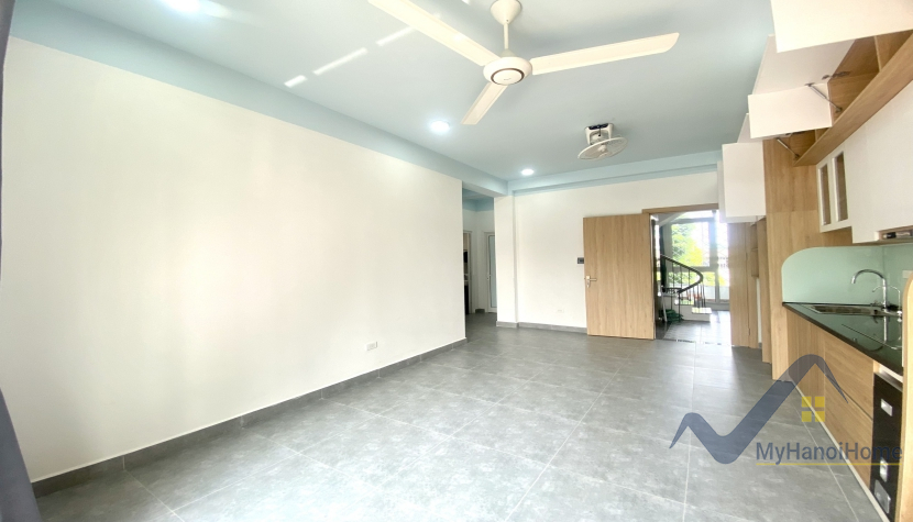 long-bien-apartment-for-rent-in-thach-ban-2-bedrooms-10
