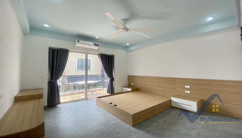 long-bien-apartment-for-rent-in-thach-ban-2-bedrooms-11