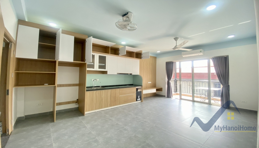 long-bien-apartment-for-rent-in-thach-ban-2-bedrooms-8