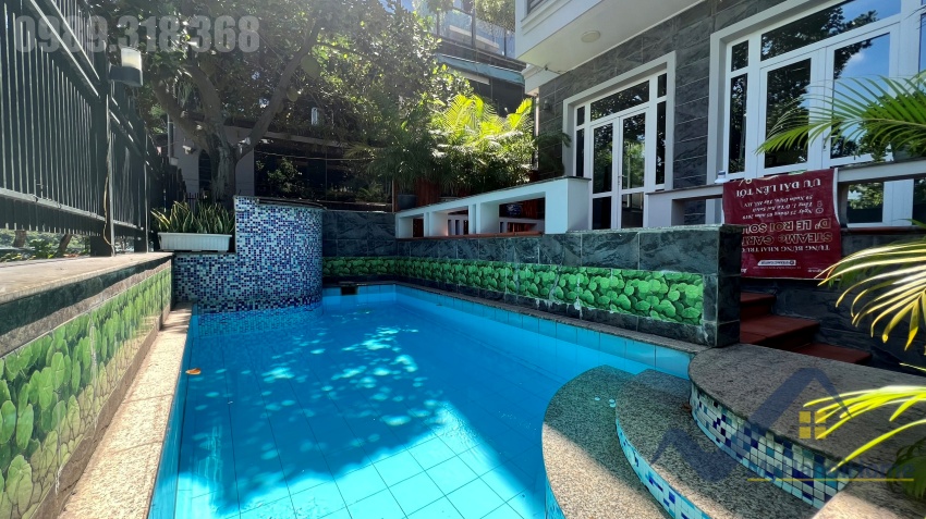 luxury-villa-in-tay-ho-for-rent-with-westlake-view-and-pool-2