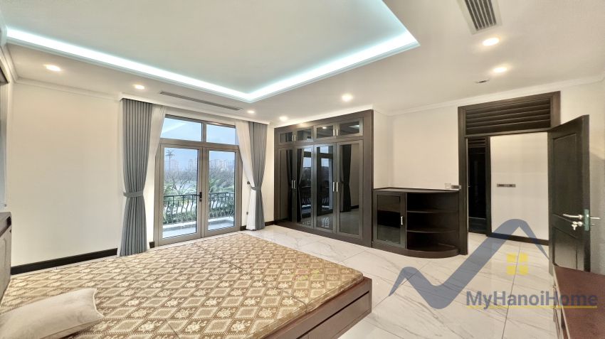 mews-3-bedroom-villa-available-in-vinhomes-harmony-long-bien-40
