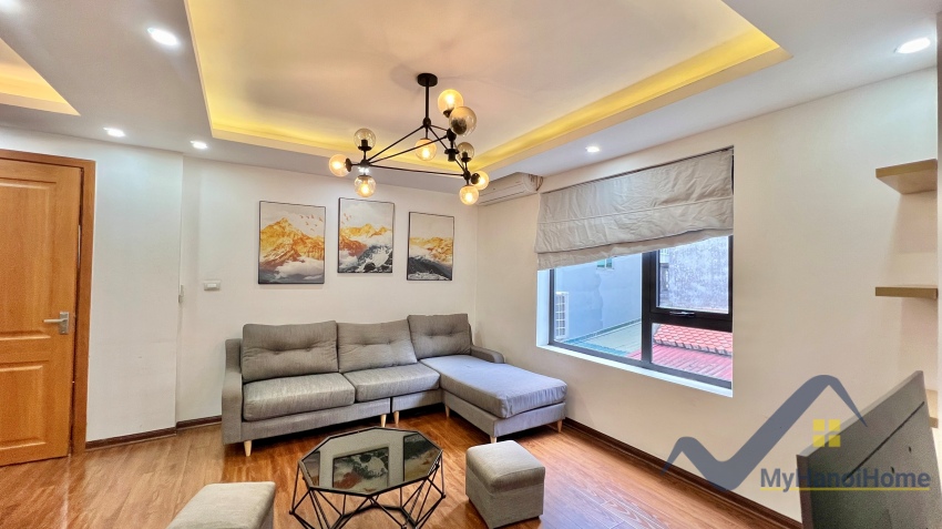 modern-2-bedroom-apartment-in-tay-ho-rental-on-nhat-chieu-str-3