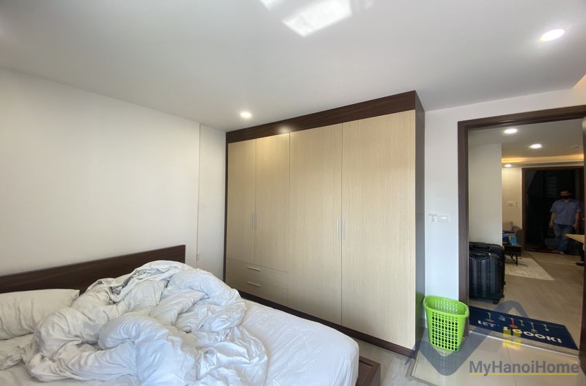 modern-apartment-for-rent-truc-bach-01bed-01bathtub-7