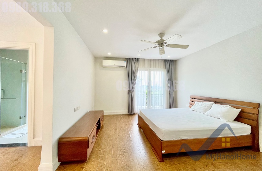 modern-furnished-house-in-vinhomes-riverside-for-rent-4bed-17