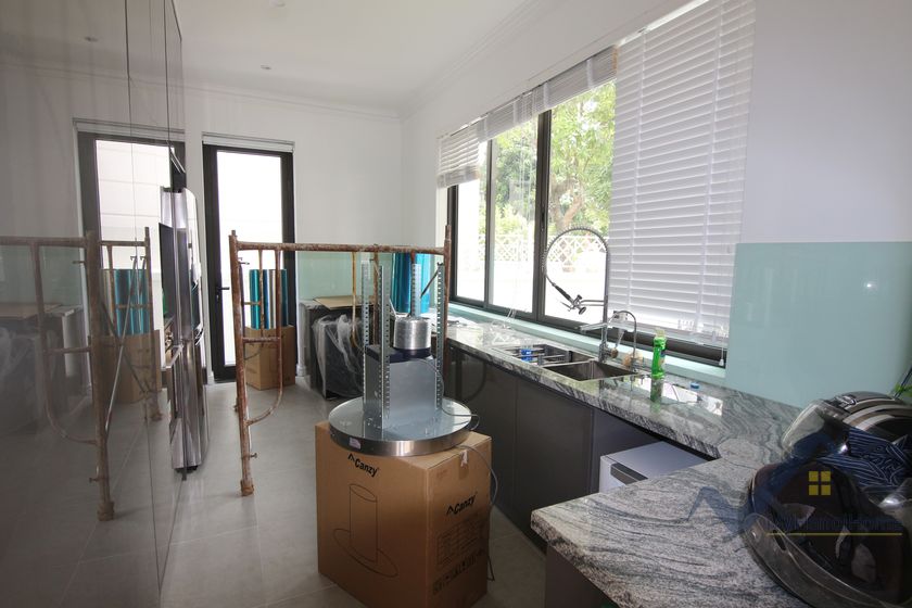 new-furnished-rental-detached-villa-vinhomes-riverside-hanoi-7