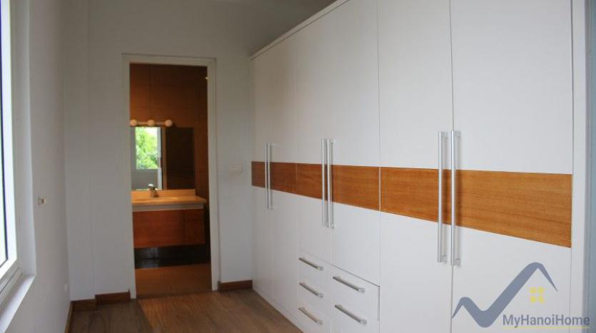 newly-refurbished-3bed-villa-for-rent-in-vinhomes-riverside-long-bien-19