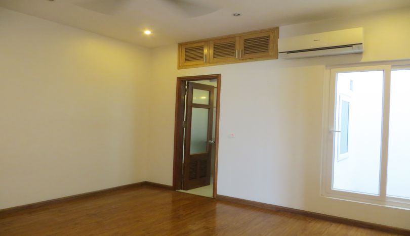 nghi-tam-village-3-bedroom-house-rental-with-lake-view-16