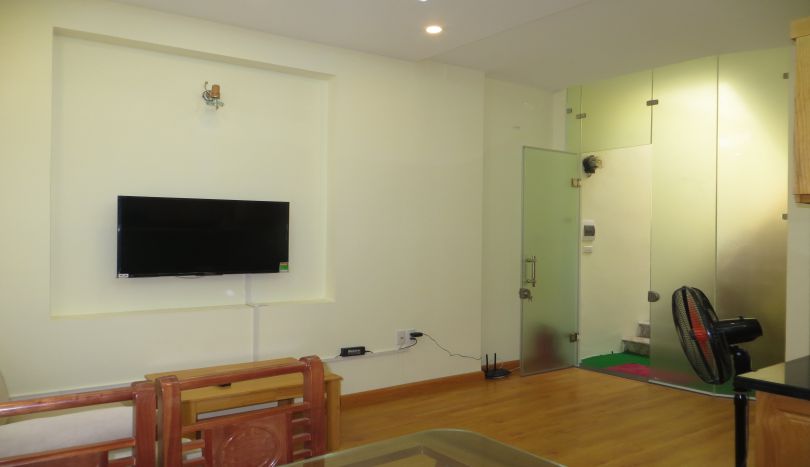 nice-1br-apartment-for-rent-in-nghi-tam-tay-ho-area-furnished-11