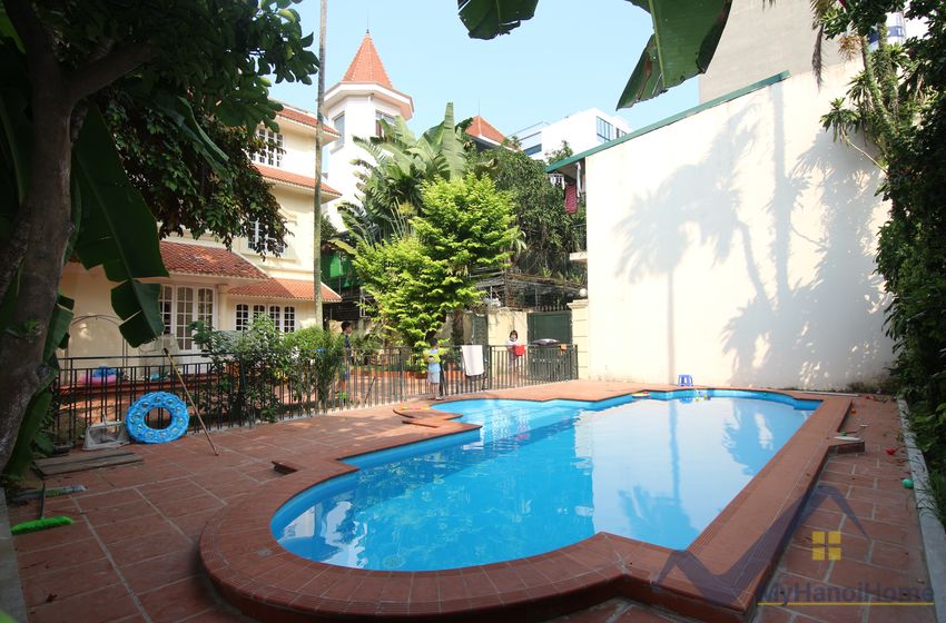 outdoor-swimming-pool-villa-for-rent-in-tay-ho-hanoi-1
