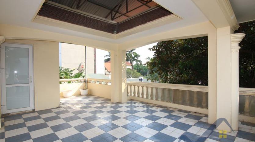 outdoor-swimming-pool-villa-for-rent-in-tay-ho-hanoi-22