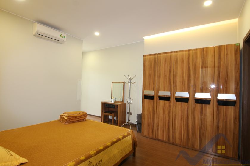 partly-trang-an-complex-for-rent-with-balcony-100m2-8