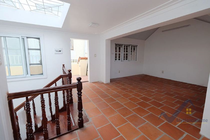 private-pool-4-bedroom-terraced-house-to-rent-in-tay-ho-17