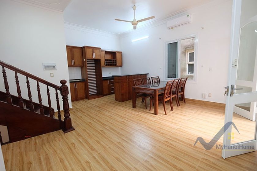 private-pool-4-bedroom-terraced-house-to-rent-in-tay-ho-6