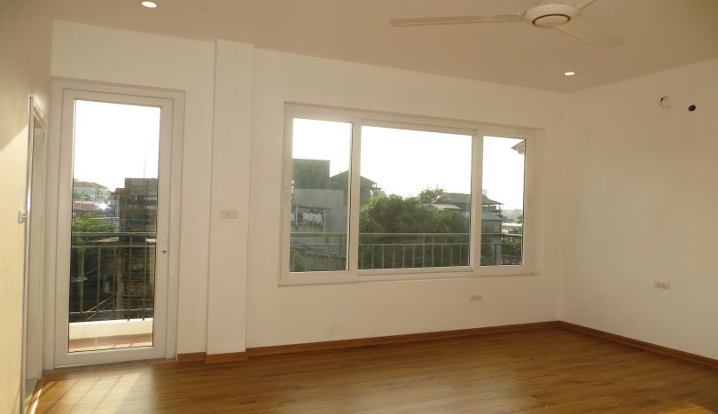 refurbished-house-to-rent-in-tay-ho-car-parking-and-terrace-11