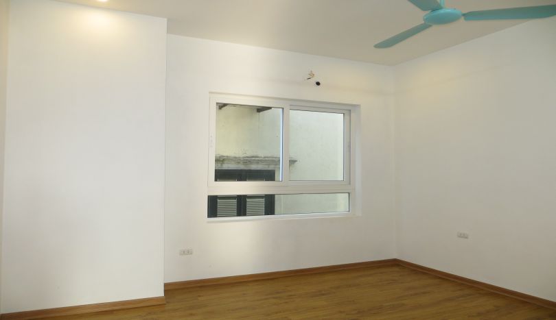 refurbished-house-to-rent-in-tay-ho-car-parking-and-terrace-17