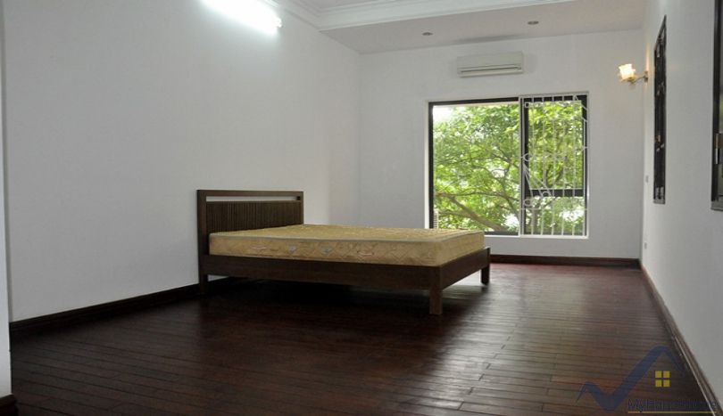 refurnished-5-bedroom-house-in-tay-ho-with-furnished-250m2-12