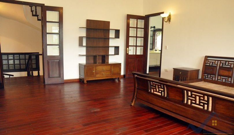 refurnished-5-bedroom-house-in-tay-ho-with-furnished-250m2-7