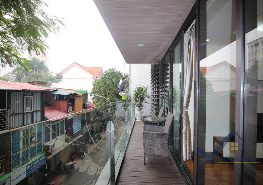 rent-2-bedroom-apartment-in-truc-bach-hanoi-with-balcony-17