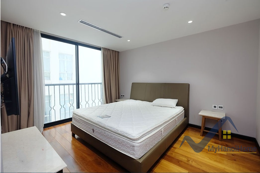 rent-apartment-in-hoan-kiem-district-hanoi-with-3-bedrooms-15