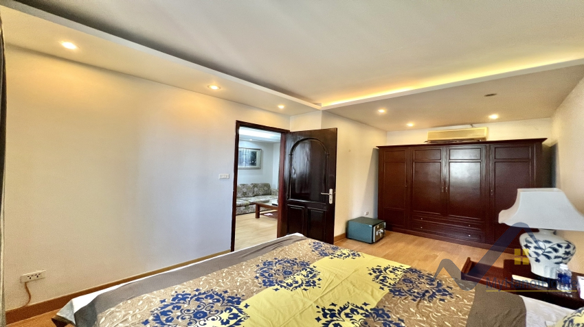 rent-apartment-in-hoan-kiem-hanoi-separate-1-bedroom-1-bathroom-8