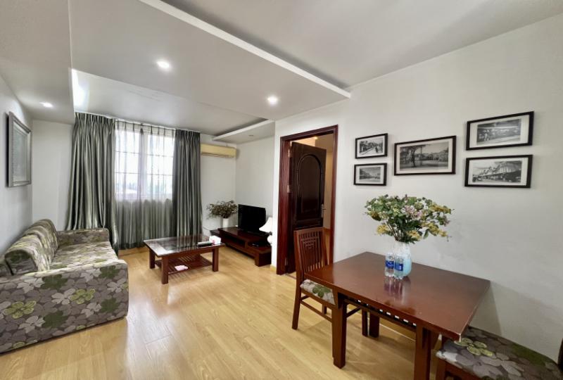 Rent apartment in Hoan Kiem Hanoi, separate 1 bedroom, 1 bathroom