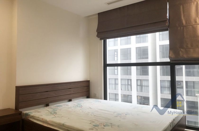 rent-apartment-symphony-hanoi-2bed-1bath-furnished-5