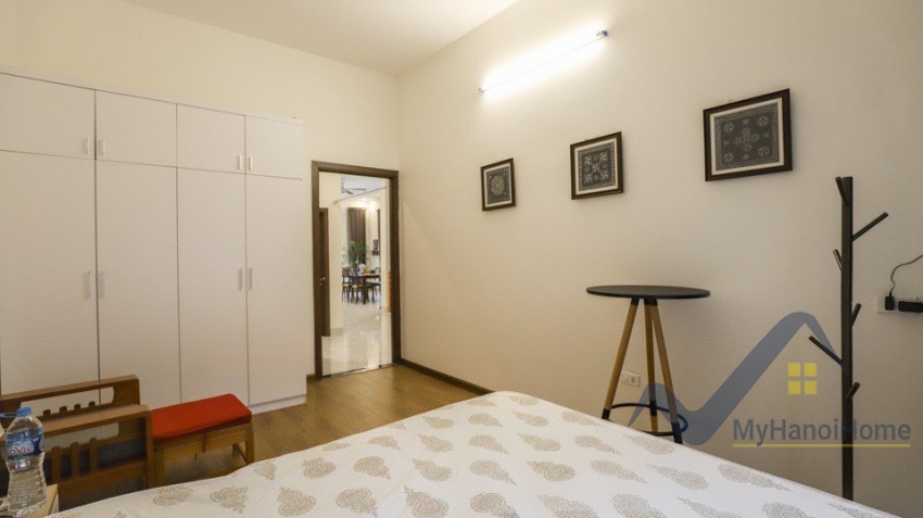 rent-detached-vinhomes-riverside-villa-with-furnished-4-bedrooms-8