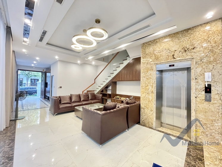 rent-luxury-villa-in-vinhomes-harmony-hanoi-with-5-bedrooms-24
