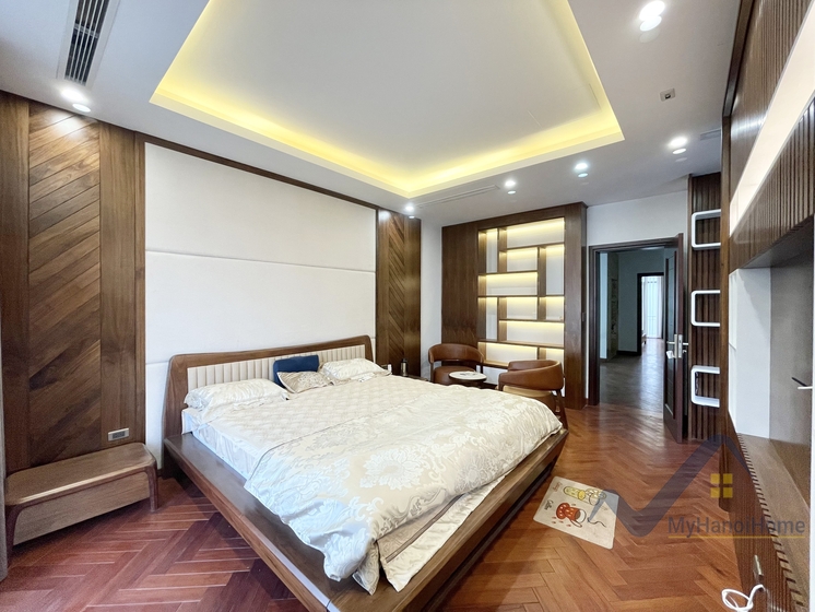 rent-luxury-villa-in-vinhomes-harmony-hanoi-with-5-bedrooms-36