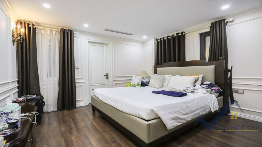 rent-serviced-apartment-hoan-kiem-hanoi-with-3-bedrooms-12