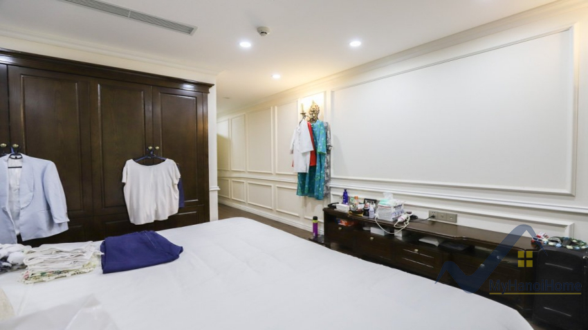 rent-serviced-apartment-hoan-kiem-hanoi-with-3-bedrooms-13
