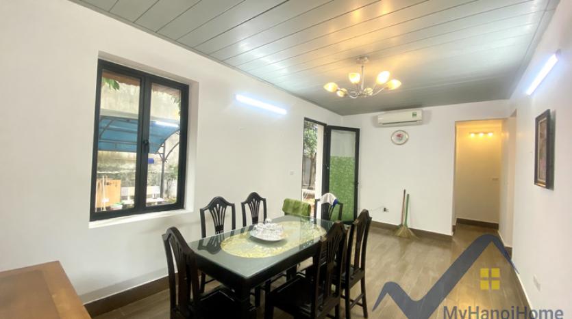 river-view-terrace-house-for-rent-in-long-bien-with-furnished-28