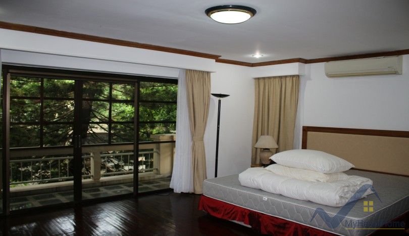 secured-villa-in-tay-ho-hanoi-with-outdoor-swimming-pool-11