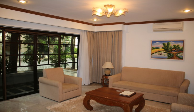 secured-villa-in-tay-ho-hanoi-with-outdoor-swimming-pool-21