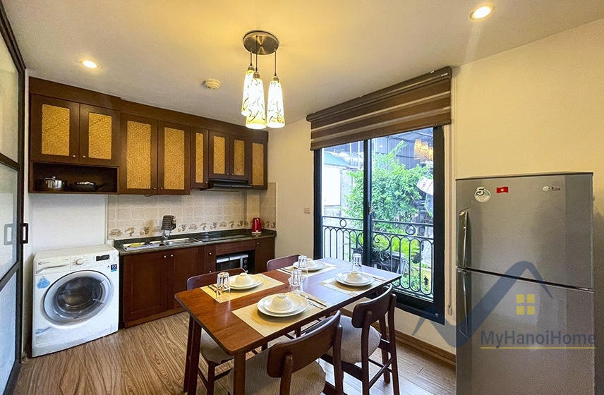 spacious-2bed-2-bath-apartment-in-tay-ho-for-rent-xuan-dieu-str-3