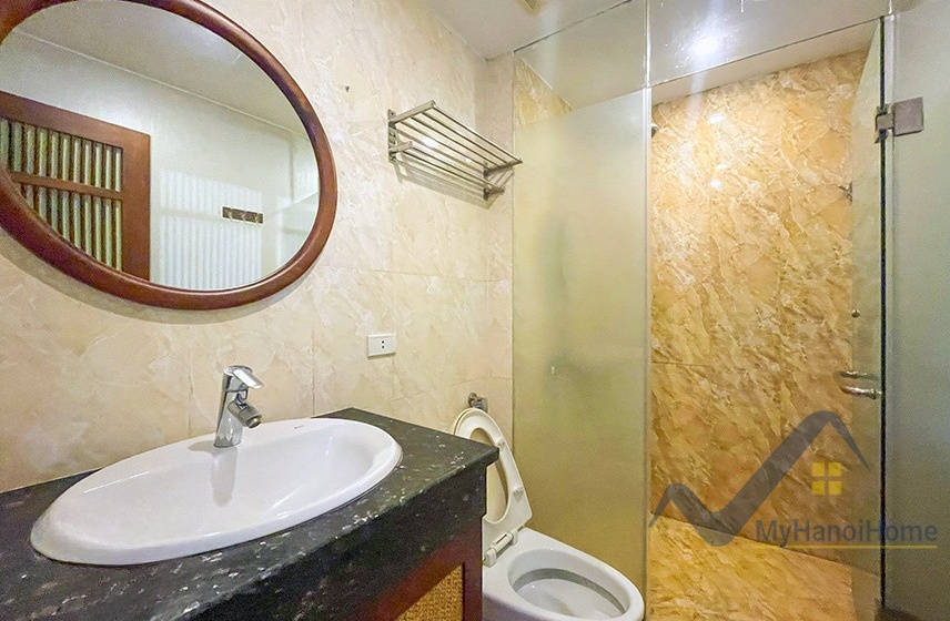spacious-2bed-2-bath-apartment-in-tay-ho-for-rent-xuan-dieu-str-8