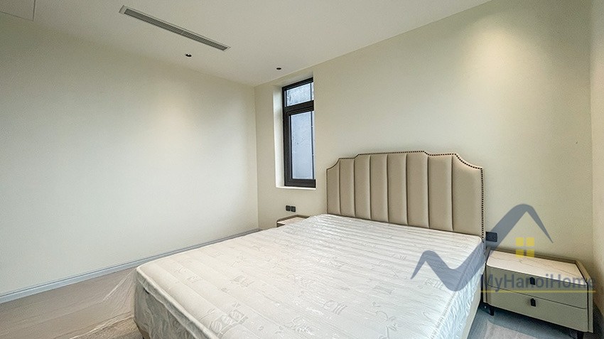 spacious-apartment-for-rent-in-tay-ho-4-beds-to-ngoc-van-str-15