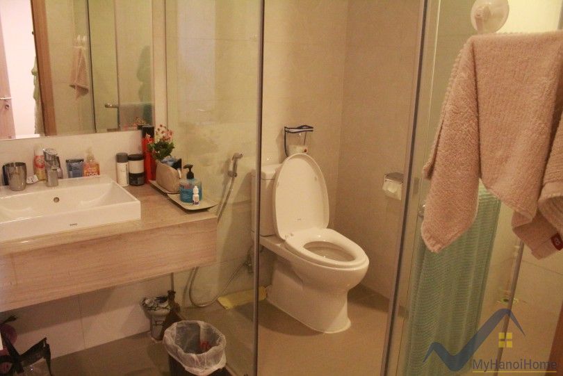 spacious-furnished-2-bedroom-apartment-rental-in-mipec-riverside-hanoi-11