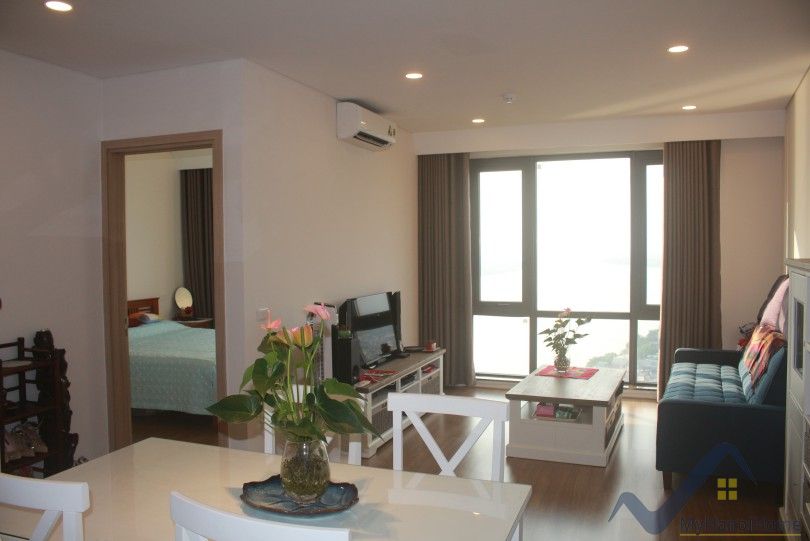 spacious-furnished-2-bedroom-apartment-rental-in-mipec-riverside-hanoi-15