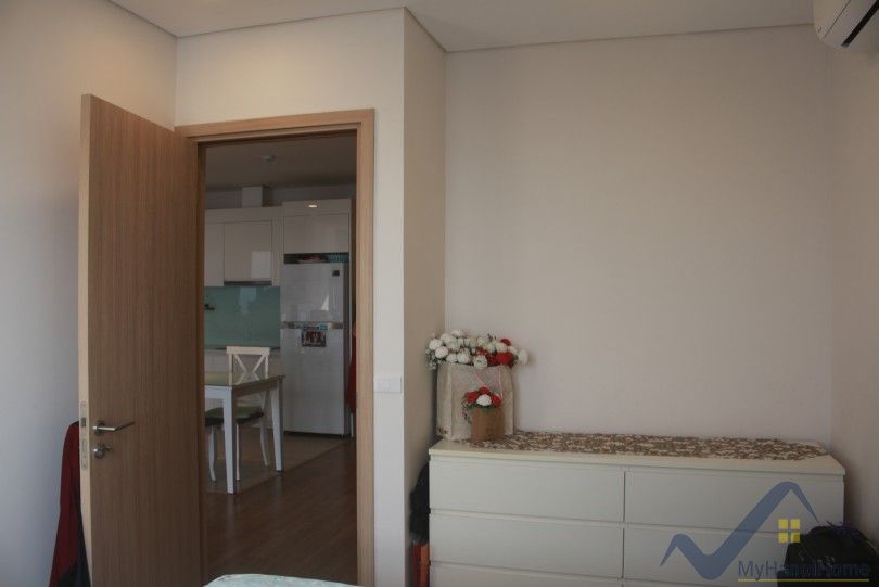 spacious-furnished-2-bedroom-apartment-rental-in-mipec-riverside-hanoi-6
