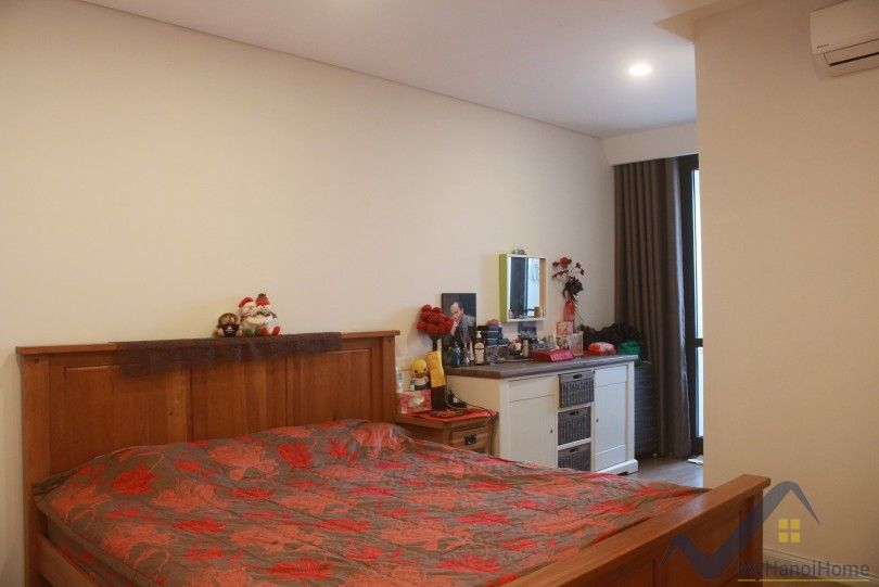 spacious-furnished-2-bedroom-apartment-rental-in-mipec-riverside-hanoi-8