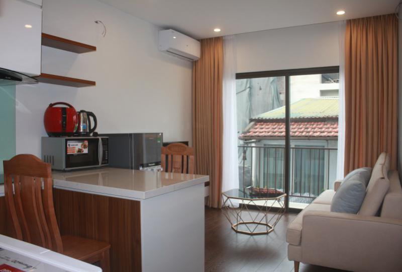 Spacious one bedroom apartment rental in Nghi Tam village Tay Ho