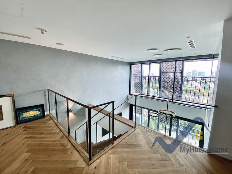 spacious-penthouse-to-rent-in-hoan-kiem-district-2-bedrooms-7