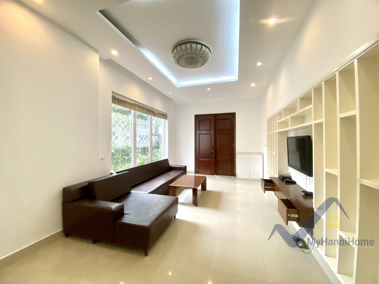 spacious-vinhomes-riverside-hanoi-villa-rental-with-furnished-2