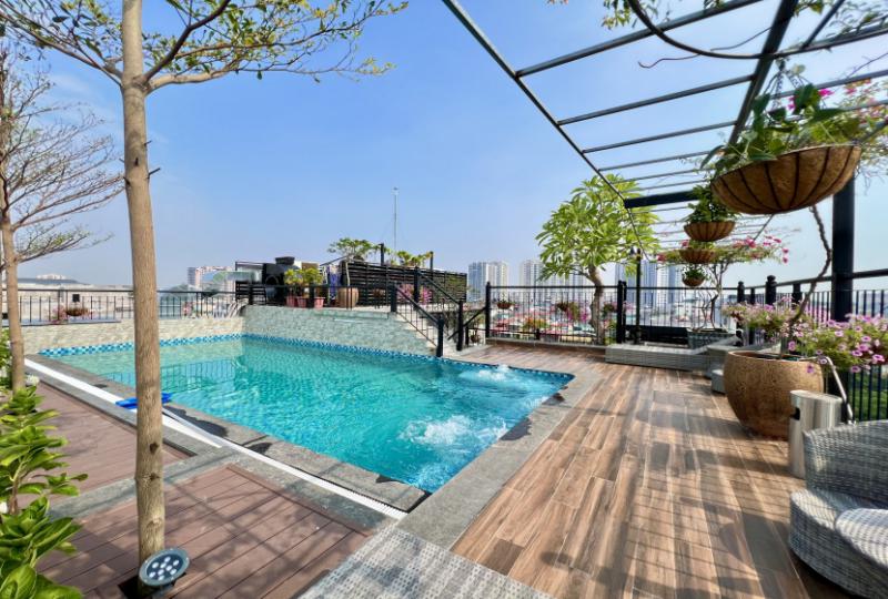 Studio in Long Bien district, Hanoi with rooftop swimming pool