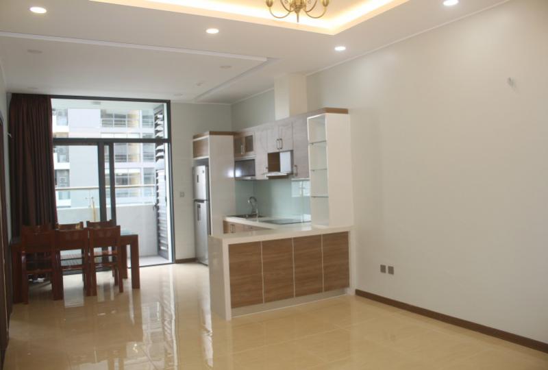 Stunning furnished Trang An Complex apartment rental in Cau Giay