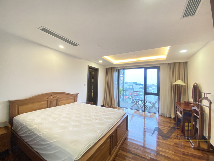 sunny-3-bedroom-serviced-apartment-in-tay-ho-to-rent-balcony-32