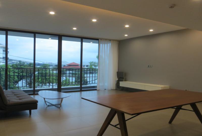 Tay Ho apartment with 2 bedrooms to rent in Nghi Tam village